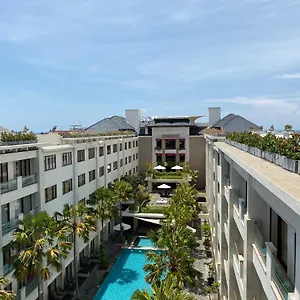 stylish-2-bedroom-penthouse-apt-pool-gym-resto.hotelsseminyak.net/