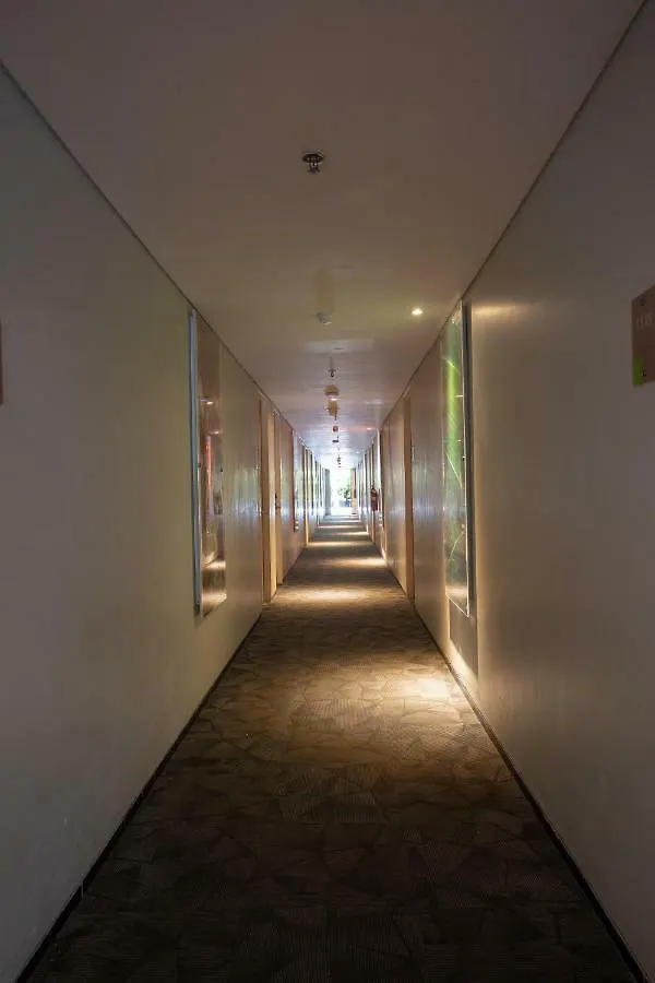 Eden Hotel Кута